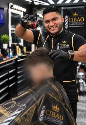 Eddie, barber at Cibao