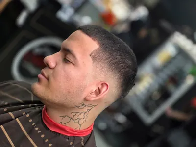 Skin fade with a short top